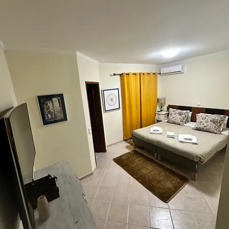 Privatunterkunft Casa #serjo